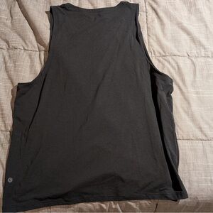Men's Black Sleeveless Shirt